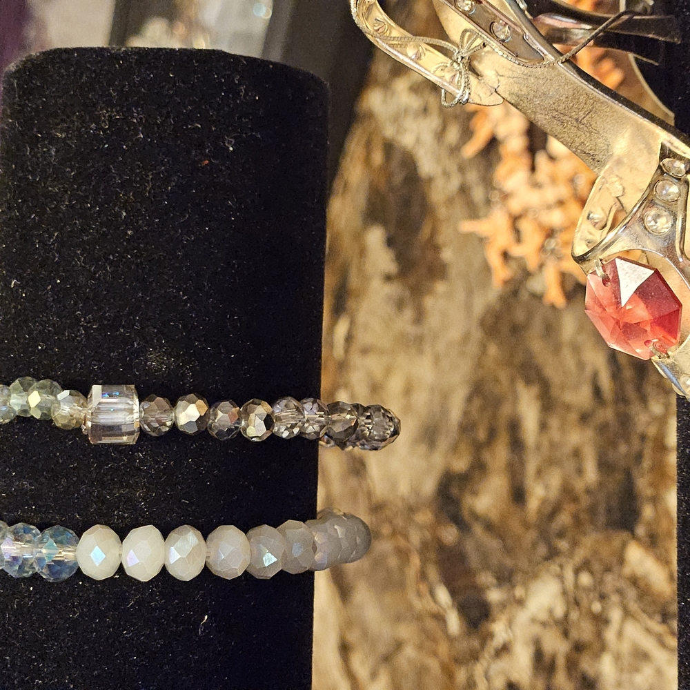 Versatile White and Gray Beaded Bracelet Set